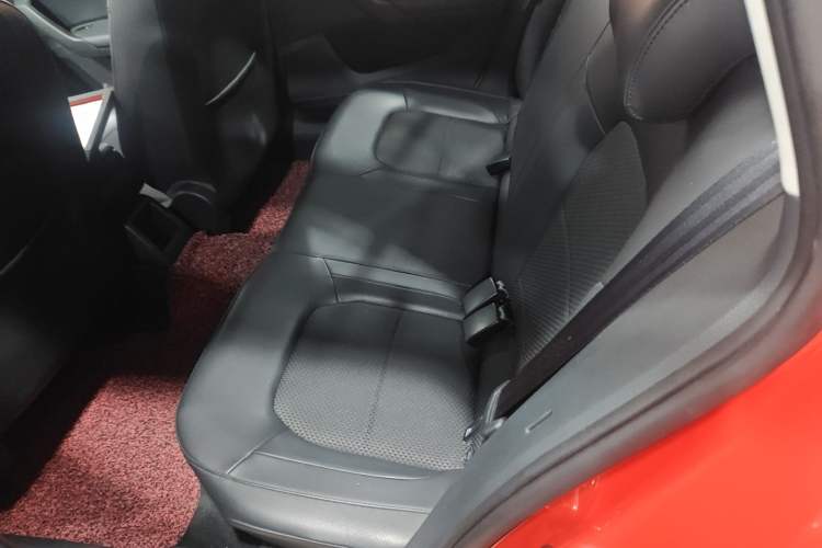 Used Skoda Rapid Spaceback 2014 1.6L Automatic Enjoyment Edition
