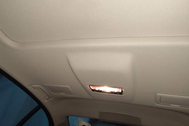 Used BMW 5 Series 2017 525Li Leading Model