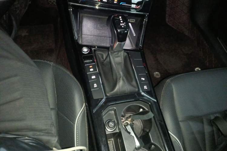 Used Volkswagen Passat 2023 Facelift 330TSI Luxury Edition
