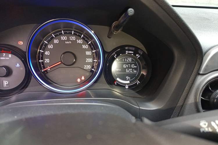 Used Honda XR-V 2015 1.8L EXi CVT Comfort Version
