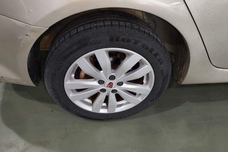 Used Roewe 350 2015 1.5L Automatic Luxury Sunroof Edition
