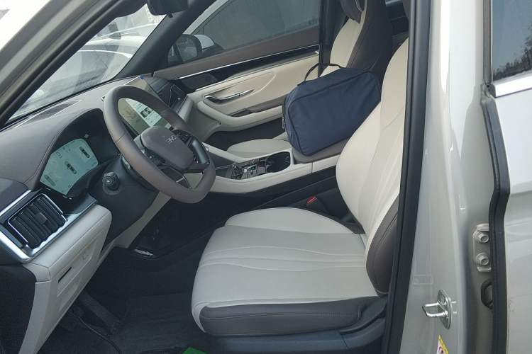 Used BYD Song PLUS New Energy 2025 EV Intelligent Driving Version 520km Premium Model