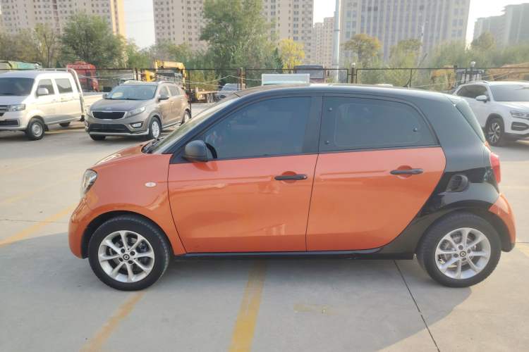 Used  forfour 2016 1.0L 52 kW Dynamic Edition
