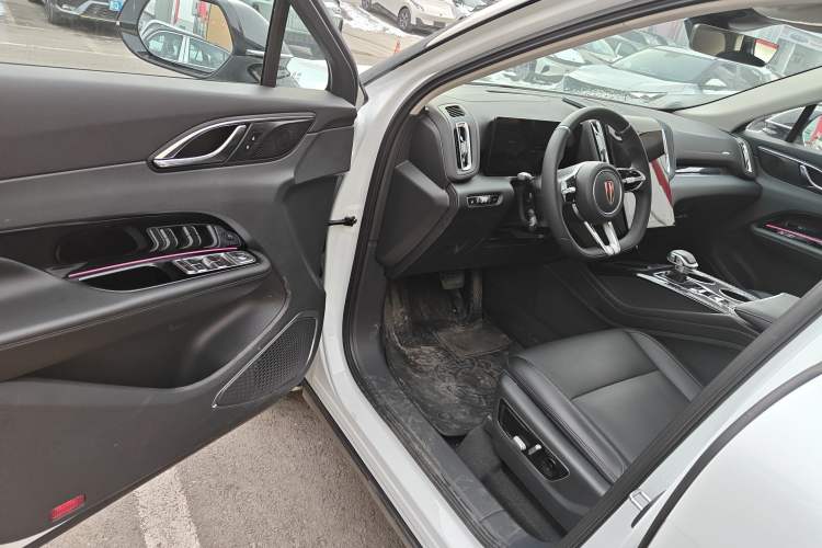 Used Hongqi HS3 PHEV 2025 Model PHEV 117km Jingwei PLUS Edition