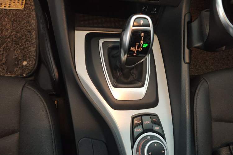 Used BMW X1 2014 sDrive18i Leading Model
