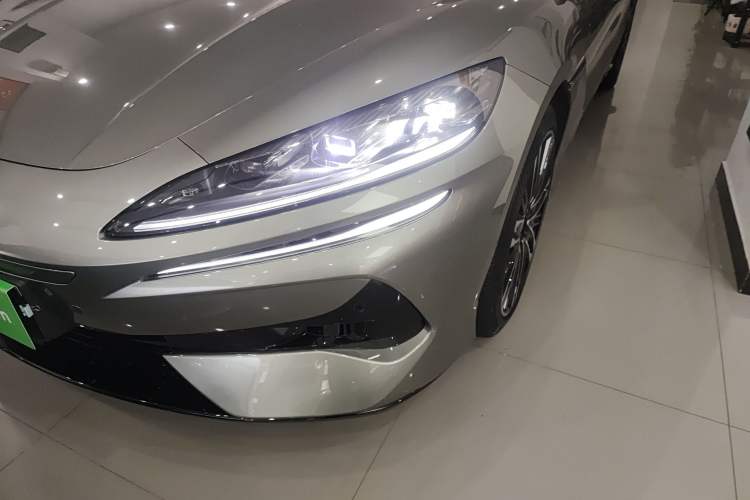 Used Denza Z9GT 2024 1100 Four-Wheel Drive Ultra Version
