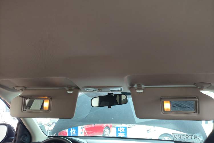 Used Mitsubishi Outlander 2016 2.0L Two-Wheel Drive Comfort Edition 5 Seats
