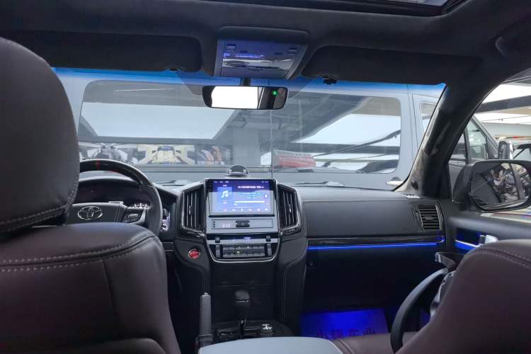 Used Toyota Land Cruiser 2019 4.0L GX-R GT 8-Cylinder Genuine Leather – Middle East