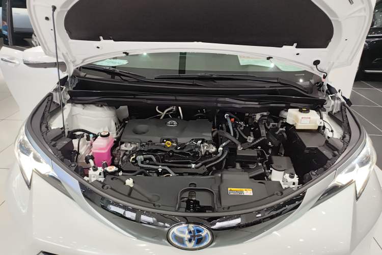 Used Toyota Sienna 2021 2.5L Hybrid Platinum Edition
