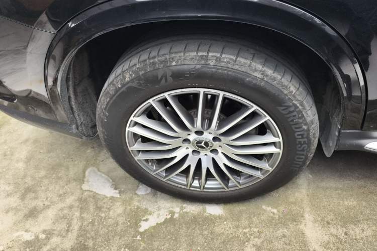 Used Mercedes-Benz GLC 2023 GLC 300 L 4MATIC Dynamic 7-Seater
