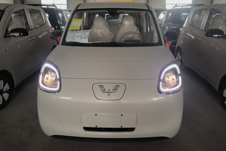 Used Wuling Hongguang MINIEV 2025 Four-Door Version Advanced Edition
