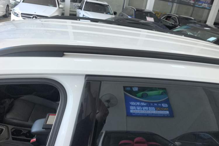 Used Volkswagen Tiguan L 2019 330TSI Automatic Two-Wheel Drive Luxury Edition China VI Standard
