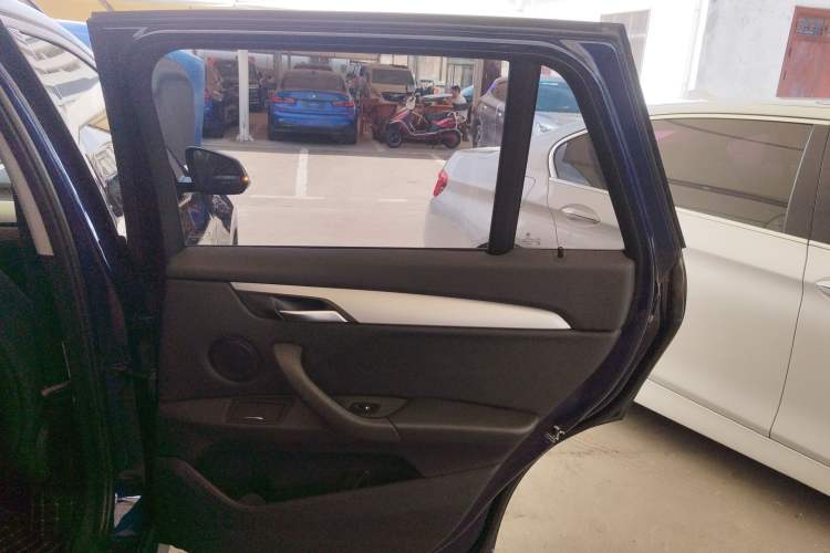 Used BMW X1 2016 sDrive18Li Premium Edition
