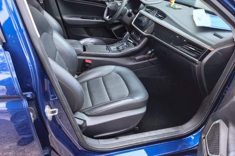 Used Geely Auto Emgrand GL 2021 UP 1.4T CVT Leading Edition
