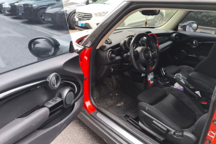 Used  MINI 2018 1.5T COOPER Classic Edition
