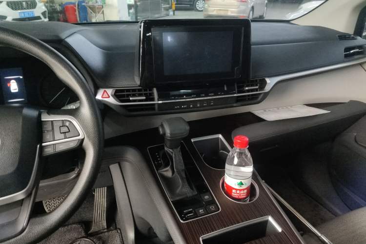 Used Toyota Sienna 2023 2.5L Hybrid Comfort Edition