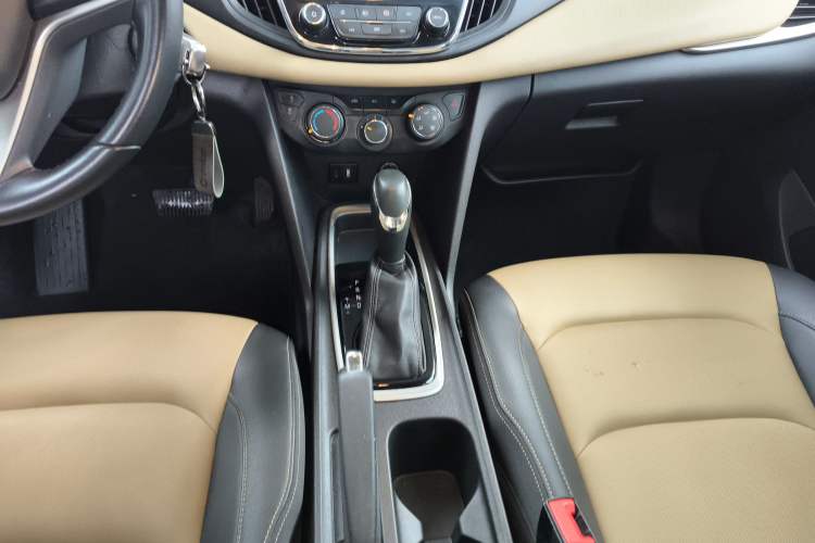 Used Chevrolet Monza 2020 320 Automatic Enjoyment Edition
