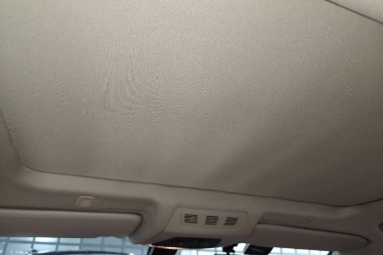 Used BMW 5 Series 2014 525Li Luxury Design Package
