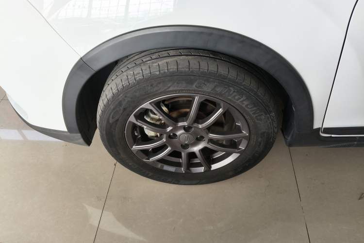 Used Geely Auto Vision X3 2021 PRO 1.5L CVT Deluxe Model
