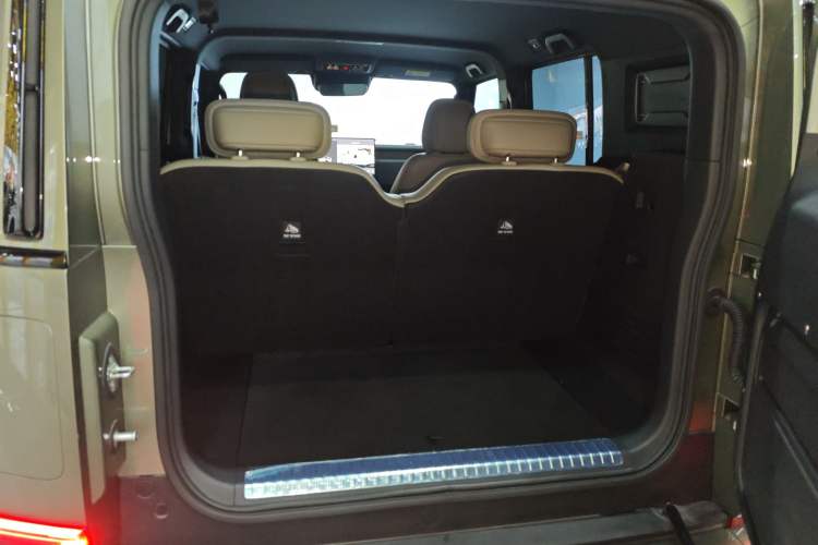 Used  V23 2025 501 Four-Wheel Drive Intelligent Driving Version
