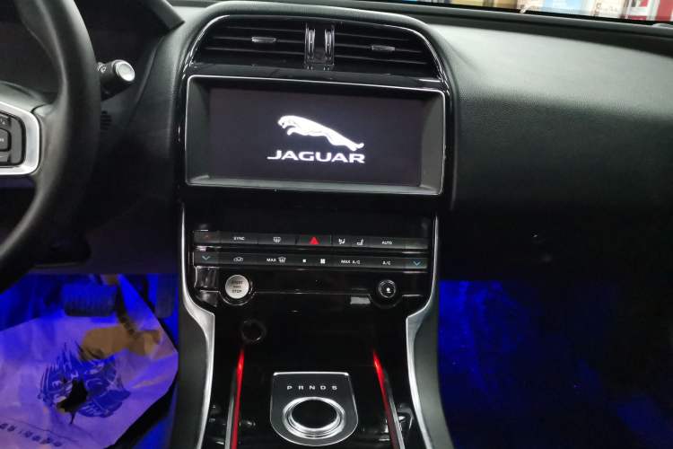 Used Jaguar XEL 2018 2.0T 250 PS Premium Edition
