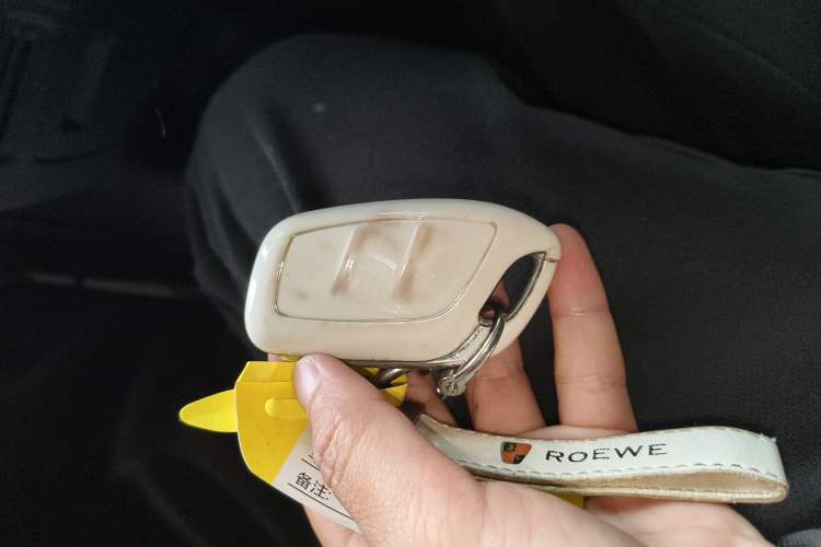 Used Roewe RX5 MAX 2021 Supreme Series 400TGI Automatic Luxury Cabin Edition
