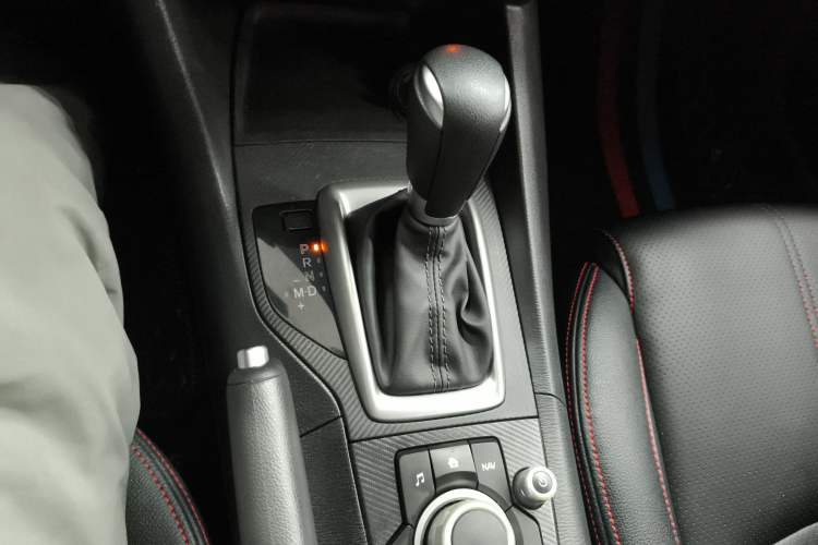 Used Mazda Mazda 3 Axela 2017 Sedan 1.5L Automatic Comfort Model Emission Standard China V
