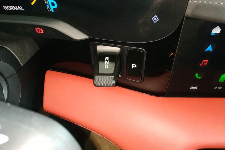 Used Porsche Taycan 2022-Year Updated Taycan
