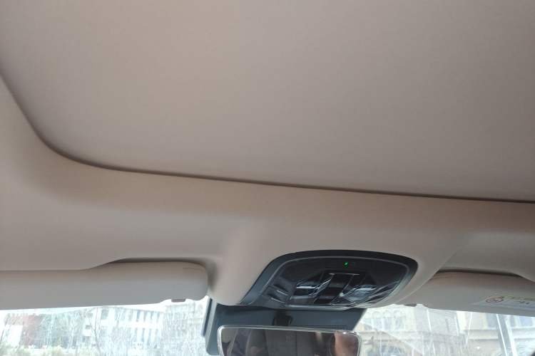 Used  Lingyun 2025 Model 300T Two-Wheel-Drive Moonlit Night Edition