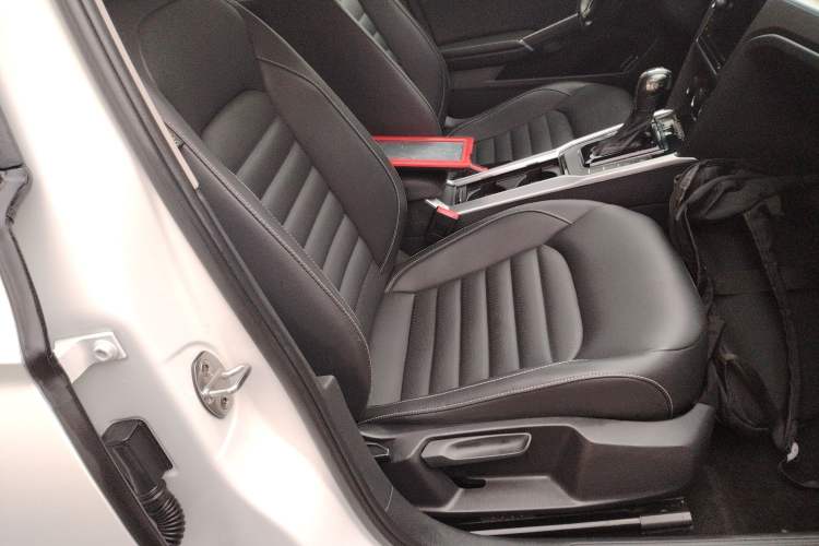 Used Volkswagen Lamando 2019 280TSI DSG Comfort Edition China VI standard