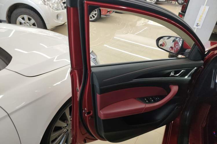 Used Changan Eado 2019 Blue Whale Edition 280T GDI DCT High-Speed Model
