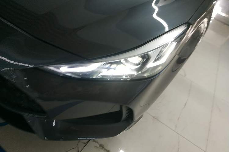 Used MG 5 2021 Revised 300TGI DCT Qingshè Luxurious Enjoyment Edition
