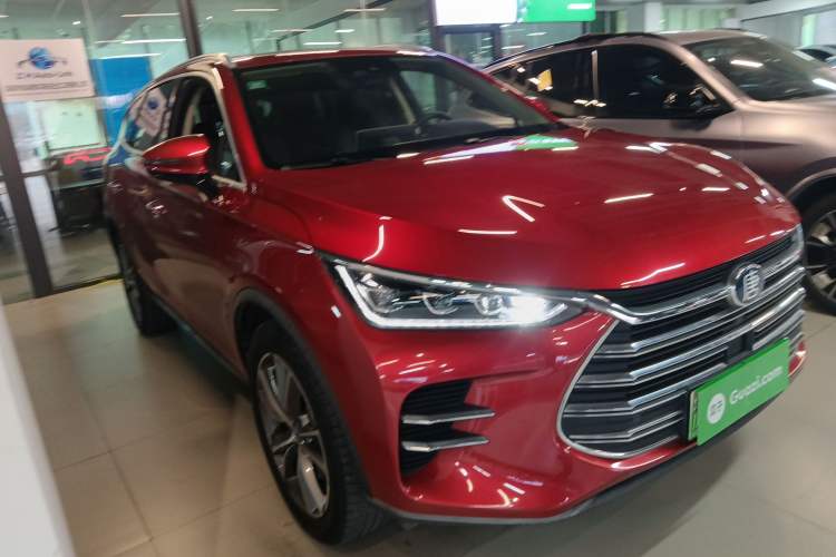 Used BYD Tang New Energy 2018 DM 2.0T All-Wheel Drive Smart Connectivity Luxury Model 7 Seats China V Emission Standard
