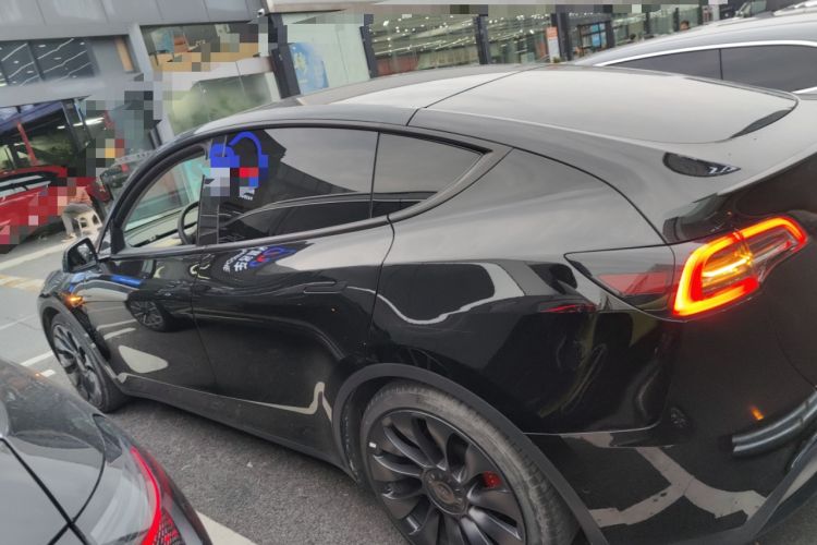 Used Tesla Model Y 2022 Performance High-Performance All-Wheel-Drive Version
