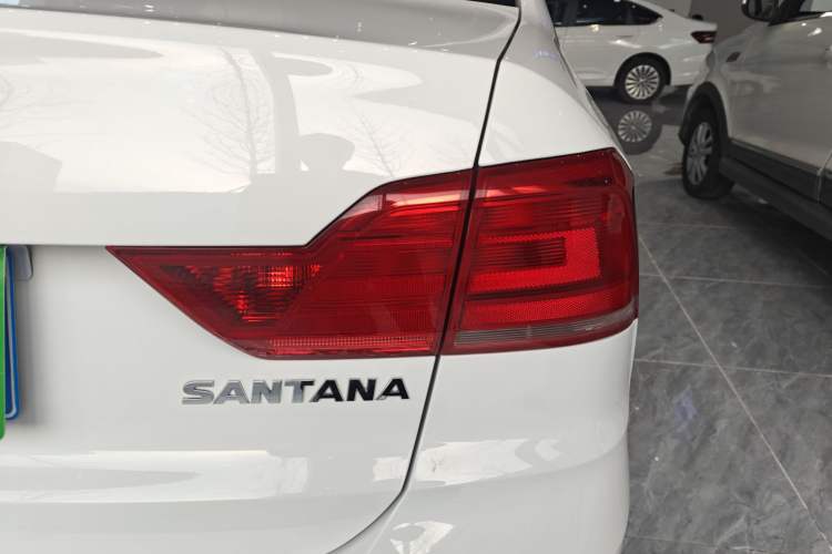 Used Volkswagen Santana 2018 1.5L Automatic Comfort Edition
