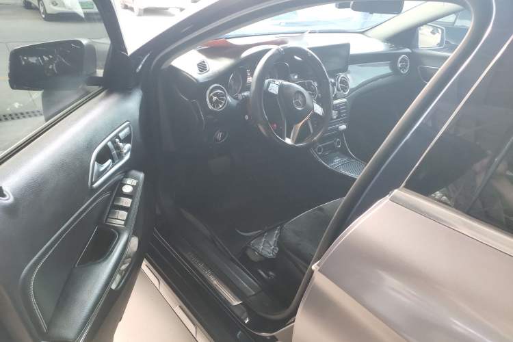 Used Mercedes-Benz GLA 2015 GLA 200 Sport Edition
