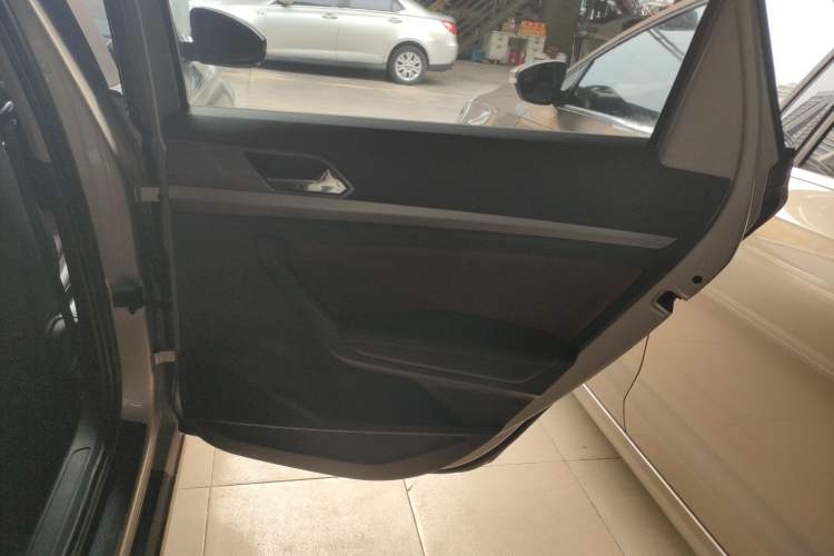 Used Volkswagen Lavida 2018 1.5L Automatic Comfort Edition China V Standard
