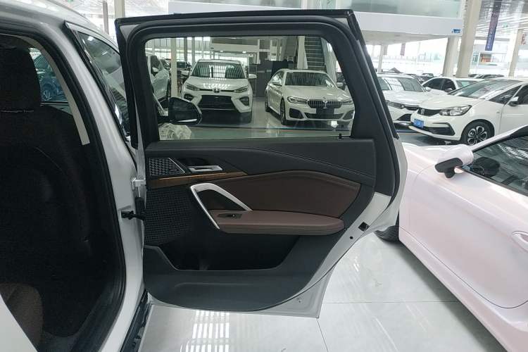 Used BMW X1 2023 xDrive25Li X Design Package
