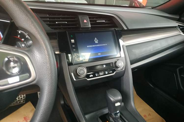 Used Honda Civic 2021 HATCHBACK 220TURBO CVT Trendy Cool Edition