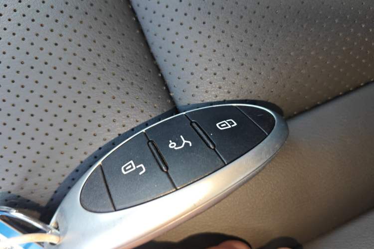 Used Bestune B70 2025 Dragon Edition 1.5T Enjoyment Model
