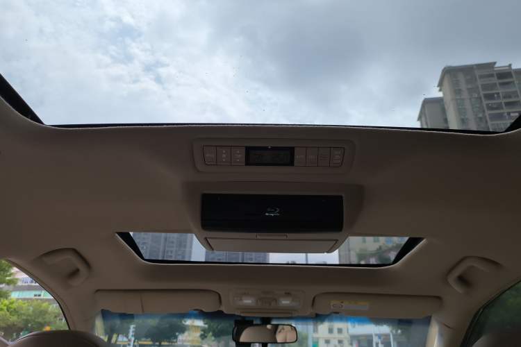 Used Toyota Previa 2012 2.4L 7-Seater Standard Edition
