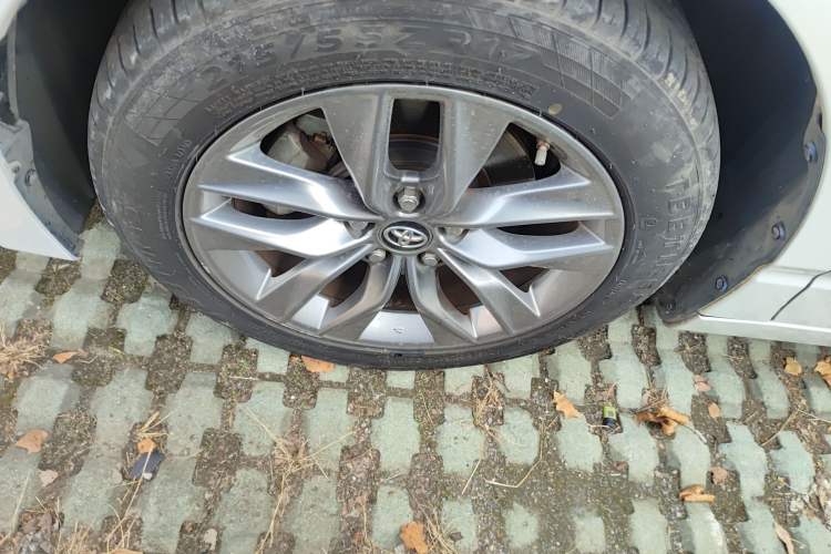 Used Toyota Avalon 2019 2.0L Ambition Edition China VI
