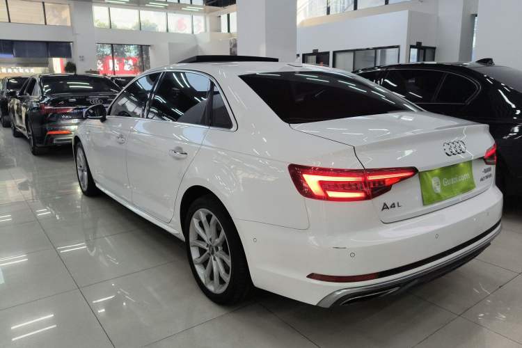 Used Audi A4L 2019 40 TFSI Fashion Edition China VI Emission Standard
