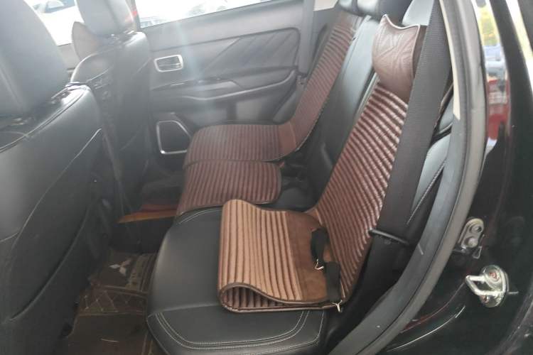 Used Mitsubishi Outlander 2020 2.0L Two-Wheel Drive Enjoyment Version 5 Seats
