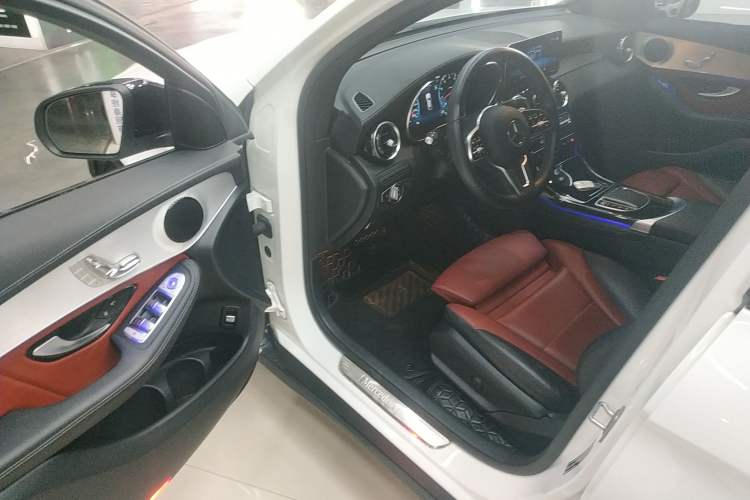 Used Mercedes-Benz GLC Coupe 2020 GLC 260 4MATIC Coupe SUV
