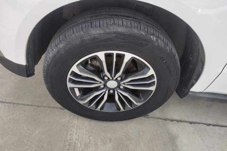 Used Geely Auto Vision X6 2018 1.8L Manual 4G Connect Luxury Edition
