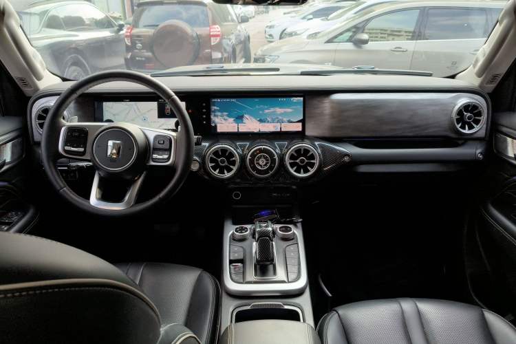 Used Tank 300 2021 City Edition 2.0T—Truly Stylish
