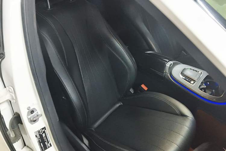 Used Mercedes-Benz E-Class 2019 E 260 Sport Edition 4MATIC
