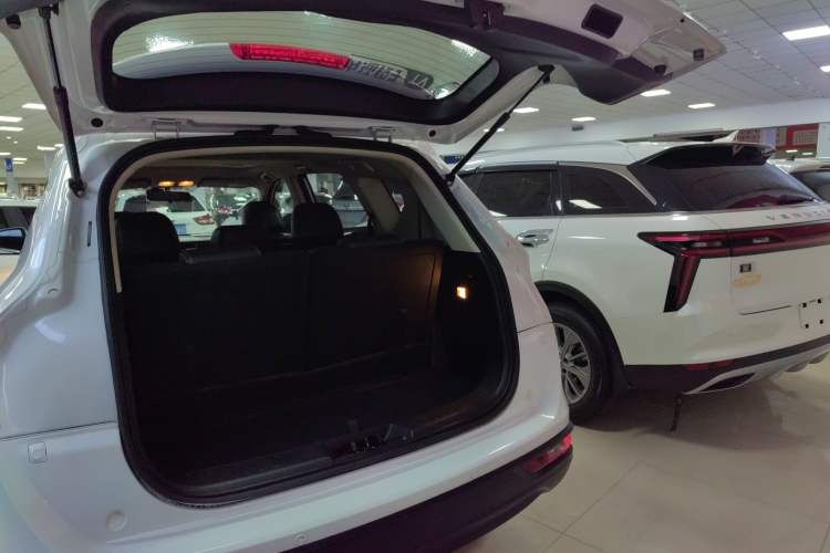 Used Dongfeng Fengon 580 2016 1.5T Manual Luxury Version