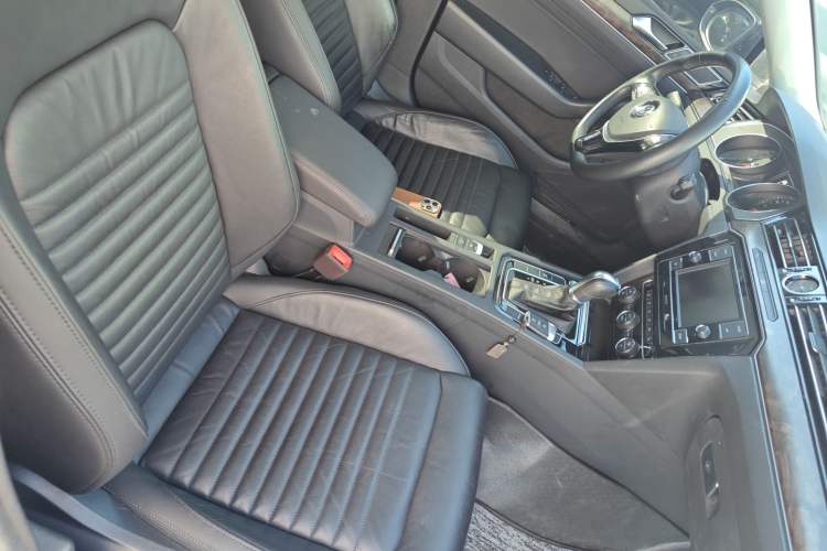 Used Volkswagen Magotan 2018 Facelift 330TSI DSG Luxury Model
